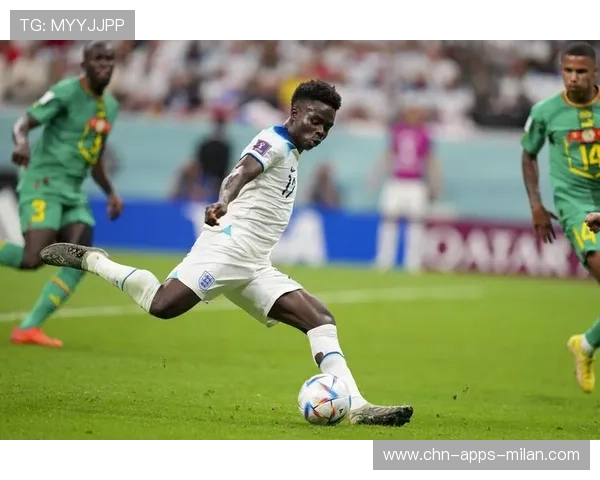 凯恩冷静推射攻破防线